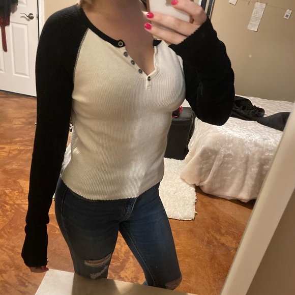 Soft Harlow Long Sleeve - Picture 4 of 5